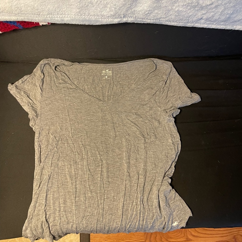 Size Medium Hollister Gray Pocket Tee